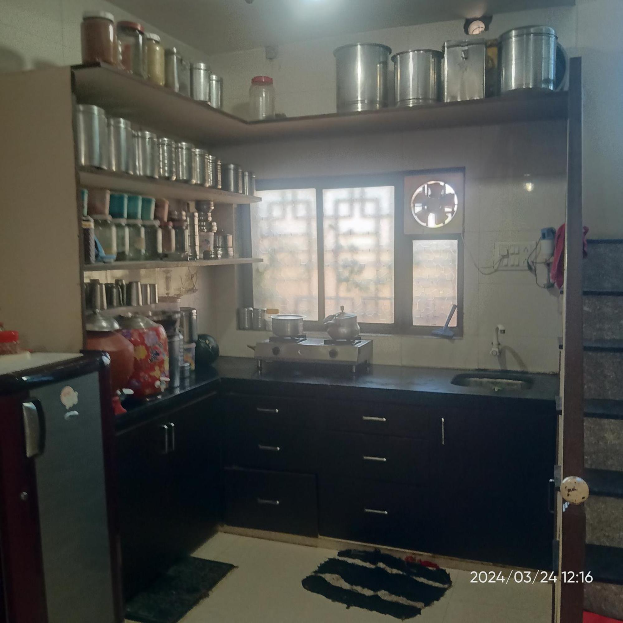 Dwarka Home Stay エクステリア 写真