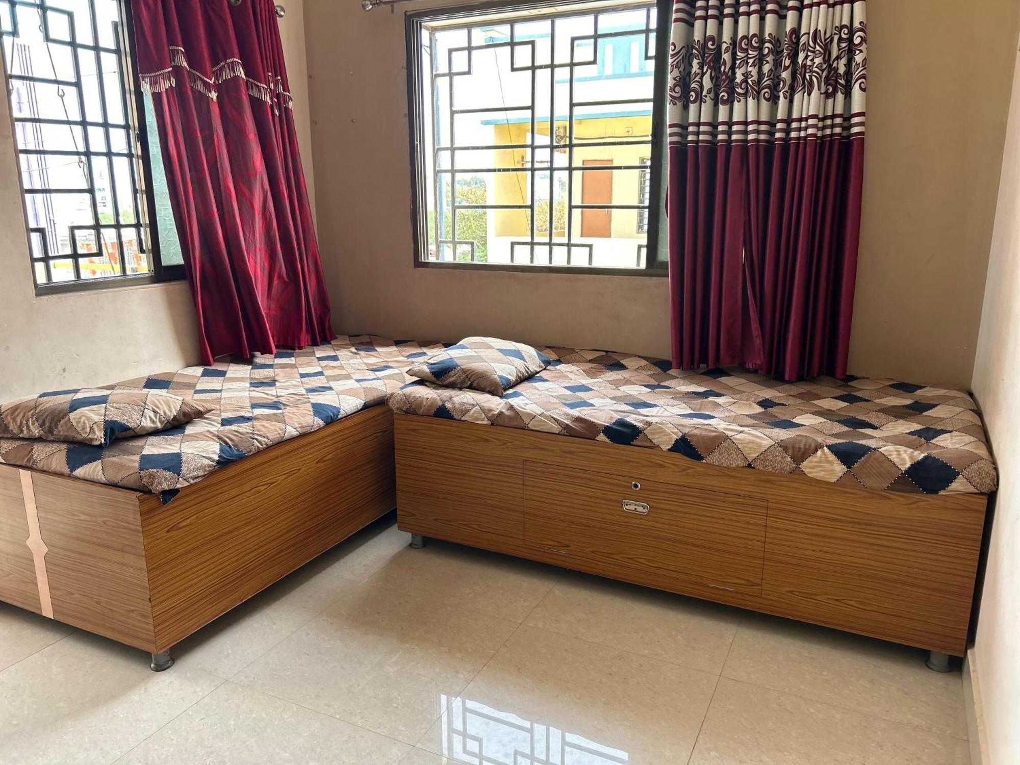 Dwarka Home Stay エクステリア 写真