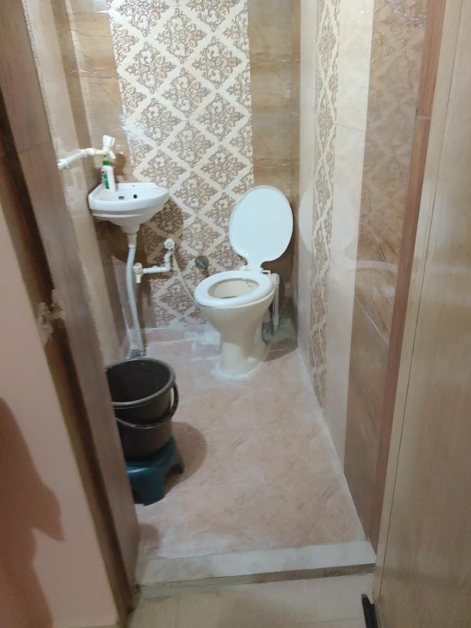 Dwarka Home Stay エクステリア 写真