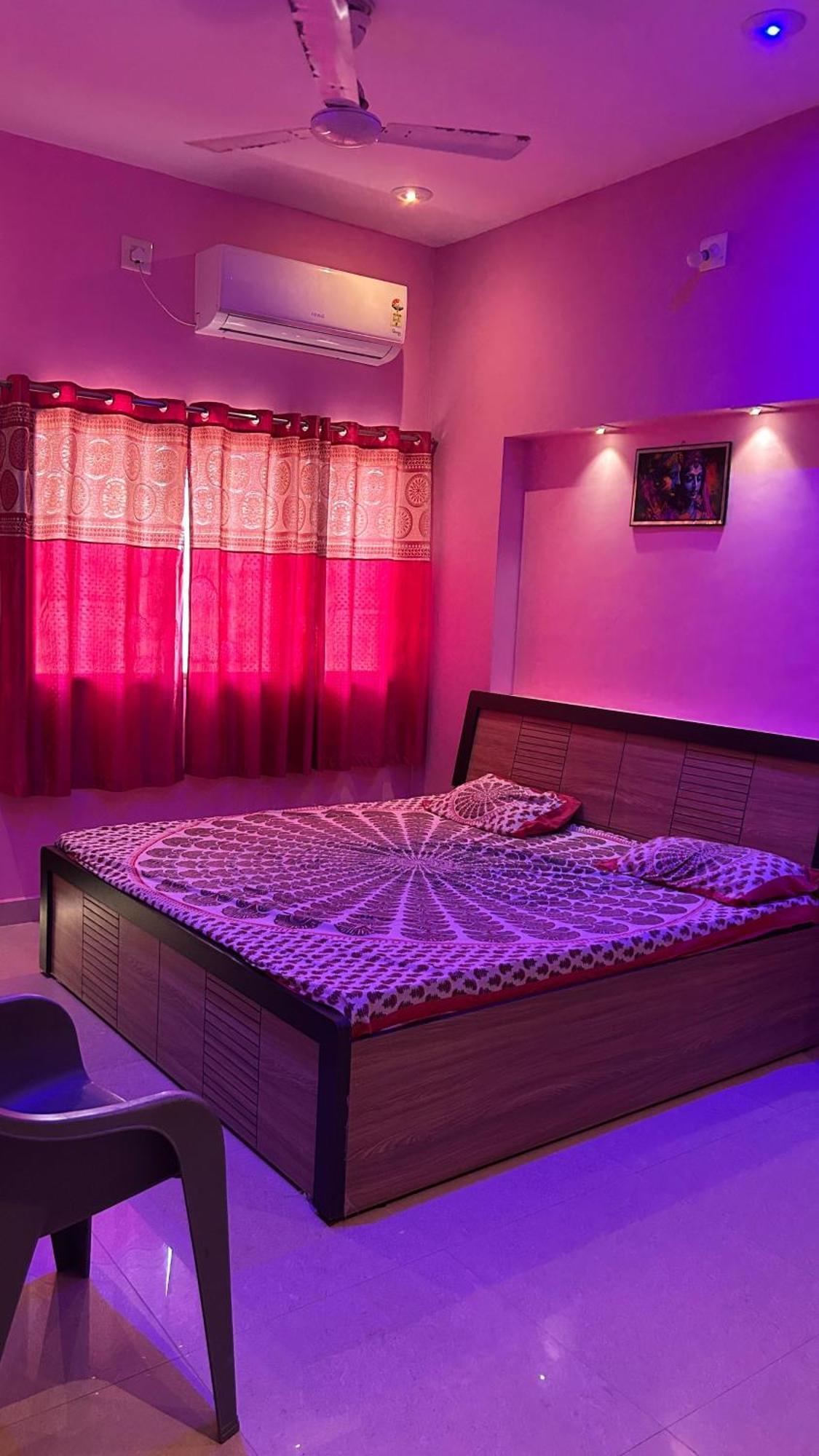 Dwarka Home Stay エクステリア 写真