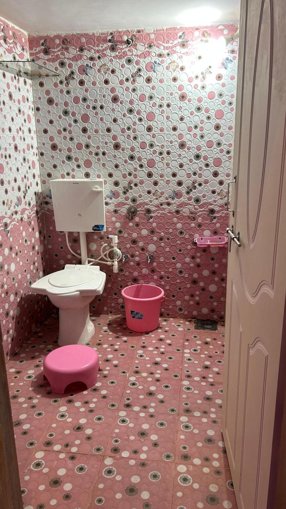Dwarka Home Stay エクステリア 写真