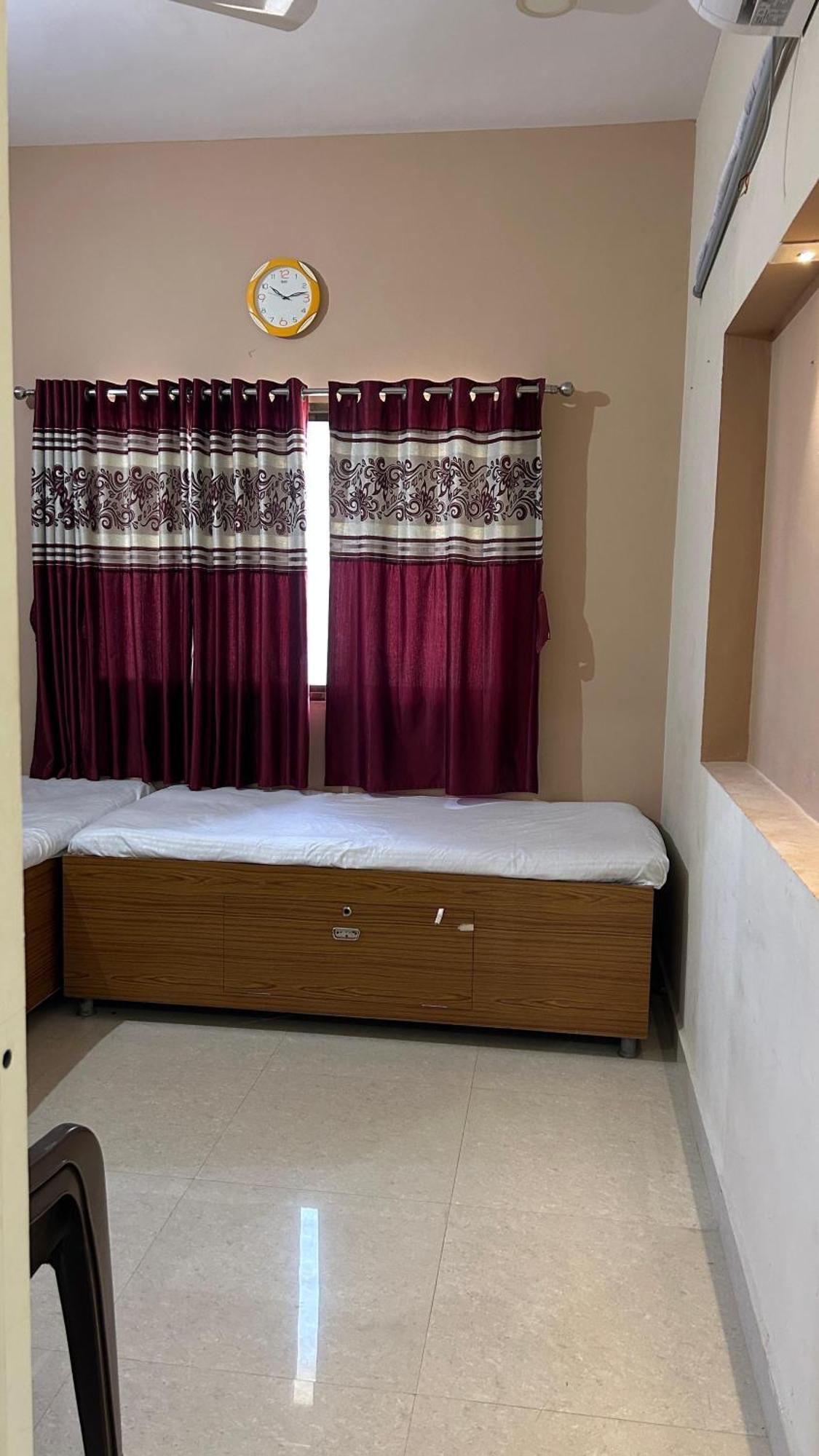 Dwarka Home Stay エクステリア 写真